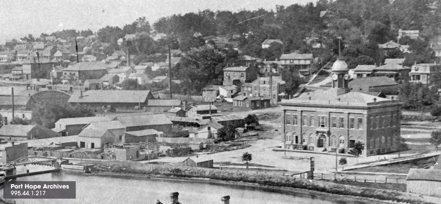 Aerial photo of Port Hope and town hall