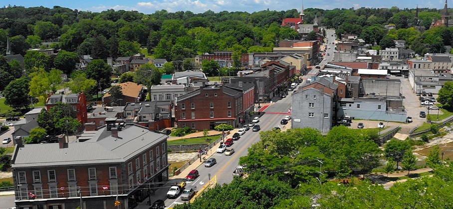 Aerial photo of Walton Street looking out East