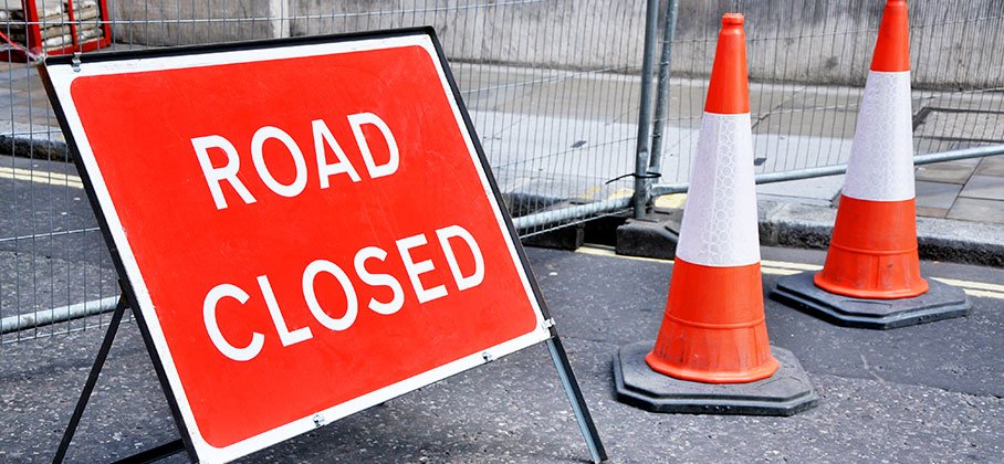 Picture of Road Closed sign and pylon